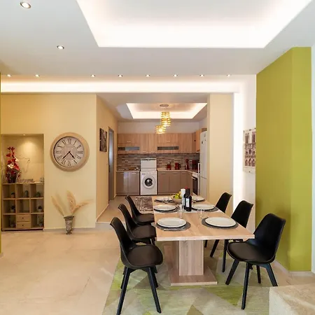 Apartment Four Season *